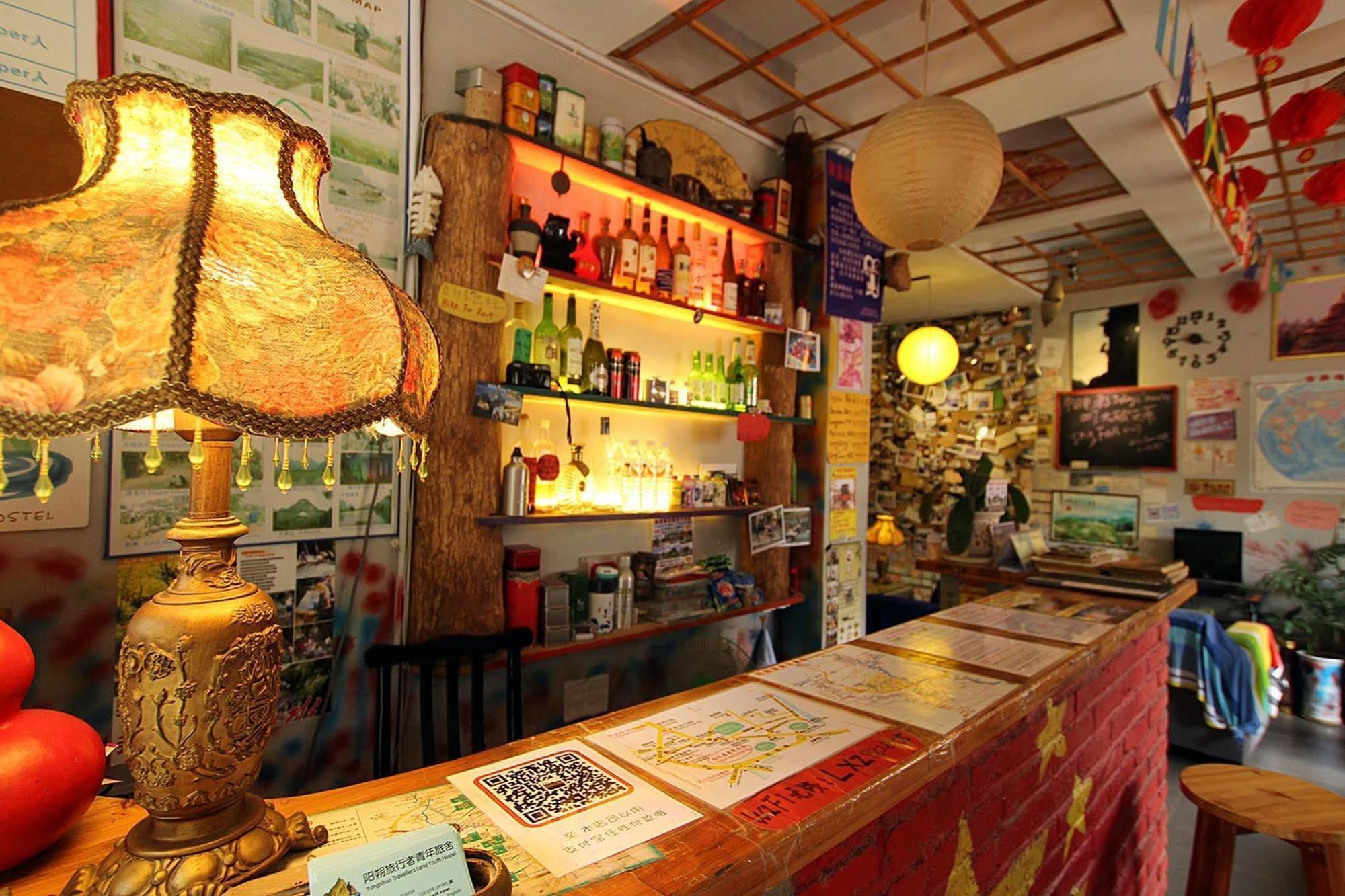 Yangshuo Travellers Land Youth Hostel Exterior photo